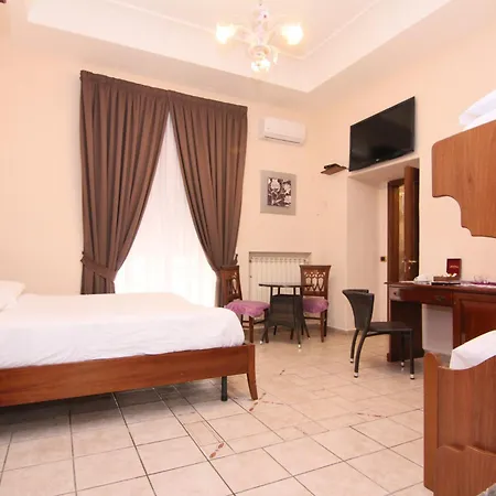 델 코르소 4* 나폴리