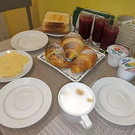Del Corso Couette-café 4*