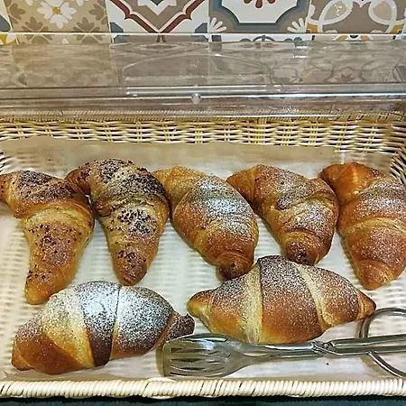 Couette-café Del Corso Naples