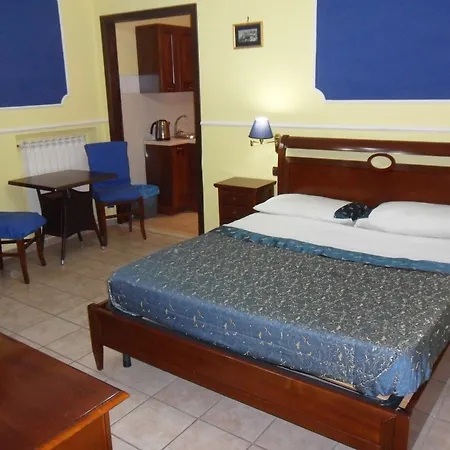 델 코르소 4* 나폴리