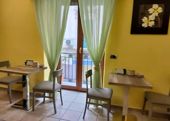 Del Corso Oda ve Kahvaltı Napoli