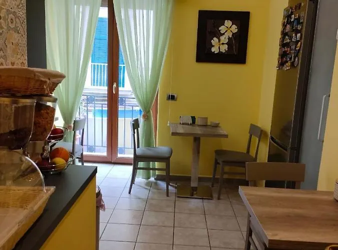 Oda ve Kahvaltı Del Corso Napoli